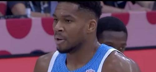 功勋主帅斯, 的三分球 功勋主帅斯, 的三分球