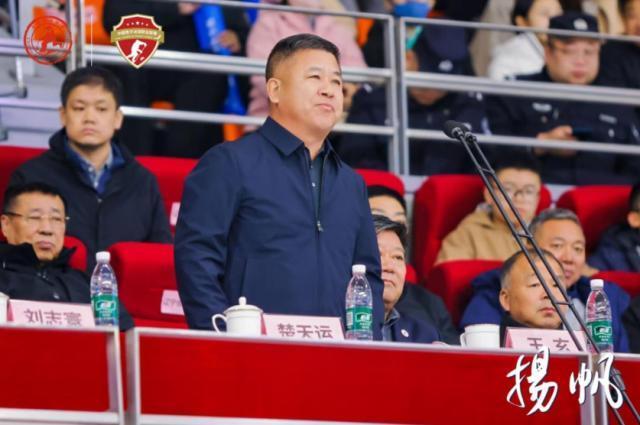 ZU, 首开纪录, eARk